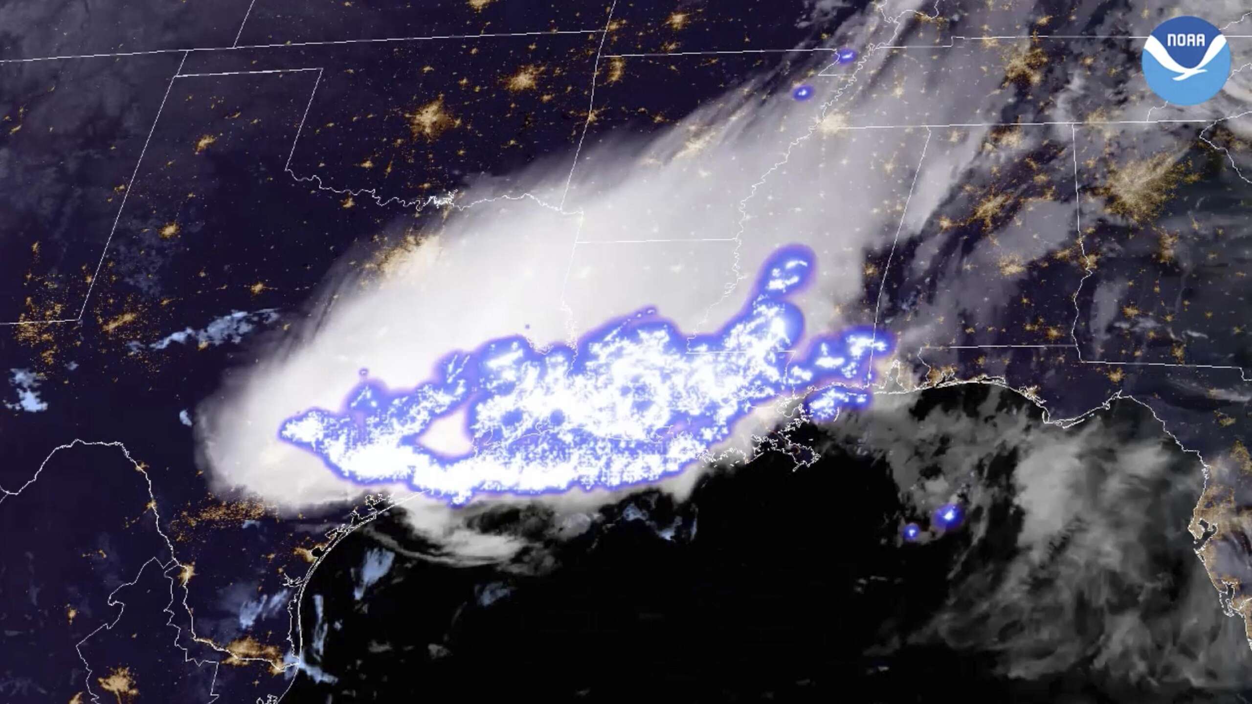 Longest lightning bolt record: 477 miles over 3 states – AP News by lightlyused