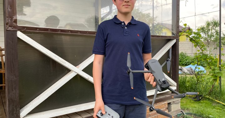 A 15-year-old Ukrainian drone pilot helped destroy a Russian army column by cpncrunch